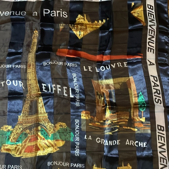 Paris - Souvenir Silk Scarf - Picture 4 of 8